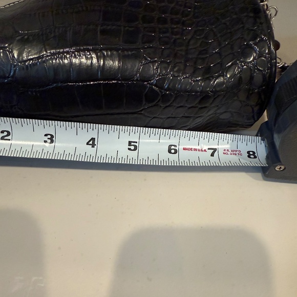 Adorable Liz Claiborne Lined ZIP Charm Bracelet Wristlet - Picture 9 of 9